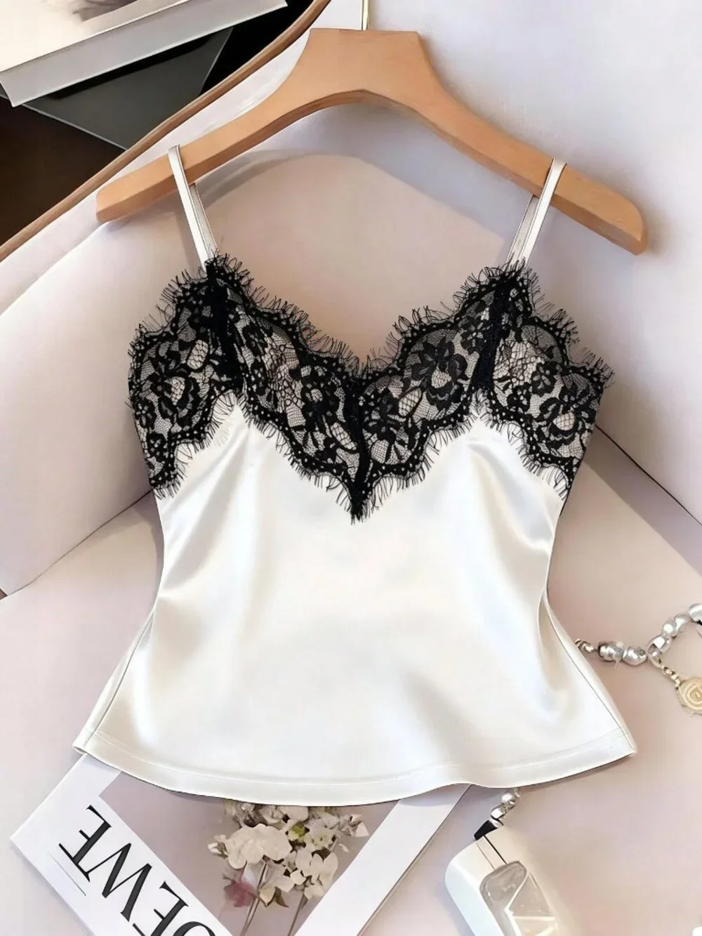 White Casual Sexy Women's Fitted Lace Camisole Top